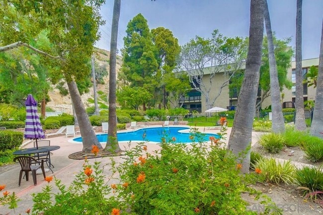 Building Photo - 6202 Friars Rd Unit 302