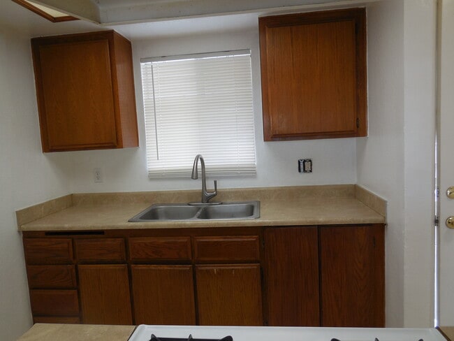 Photo - 839 Gaviota Ave