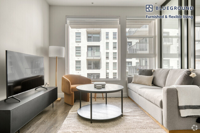 Building Photo - 6677 Santa Monica Blvd Rental