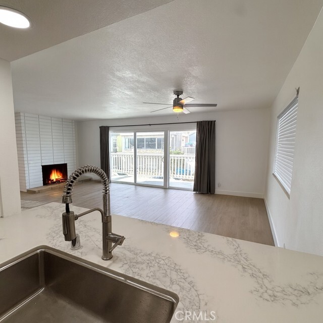 Building Photo - 122 46th St Unit B