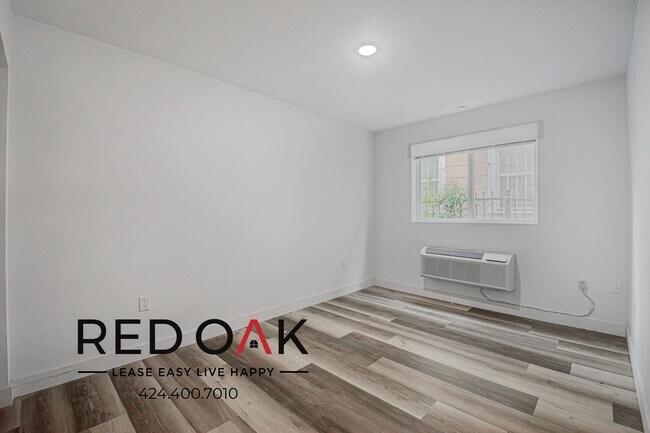 Photo - 2837 San Marino St Unit 204