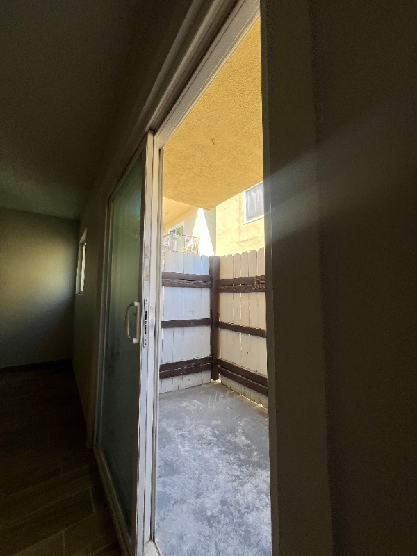 Photo - 14547 Saticoy St Unit 4