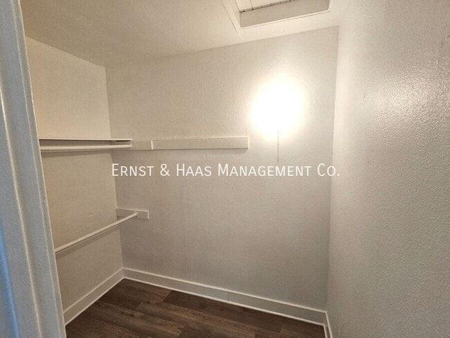 Photo - 1306 E Hellman St Unit #02