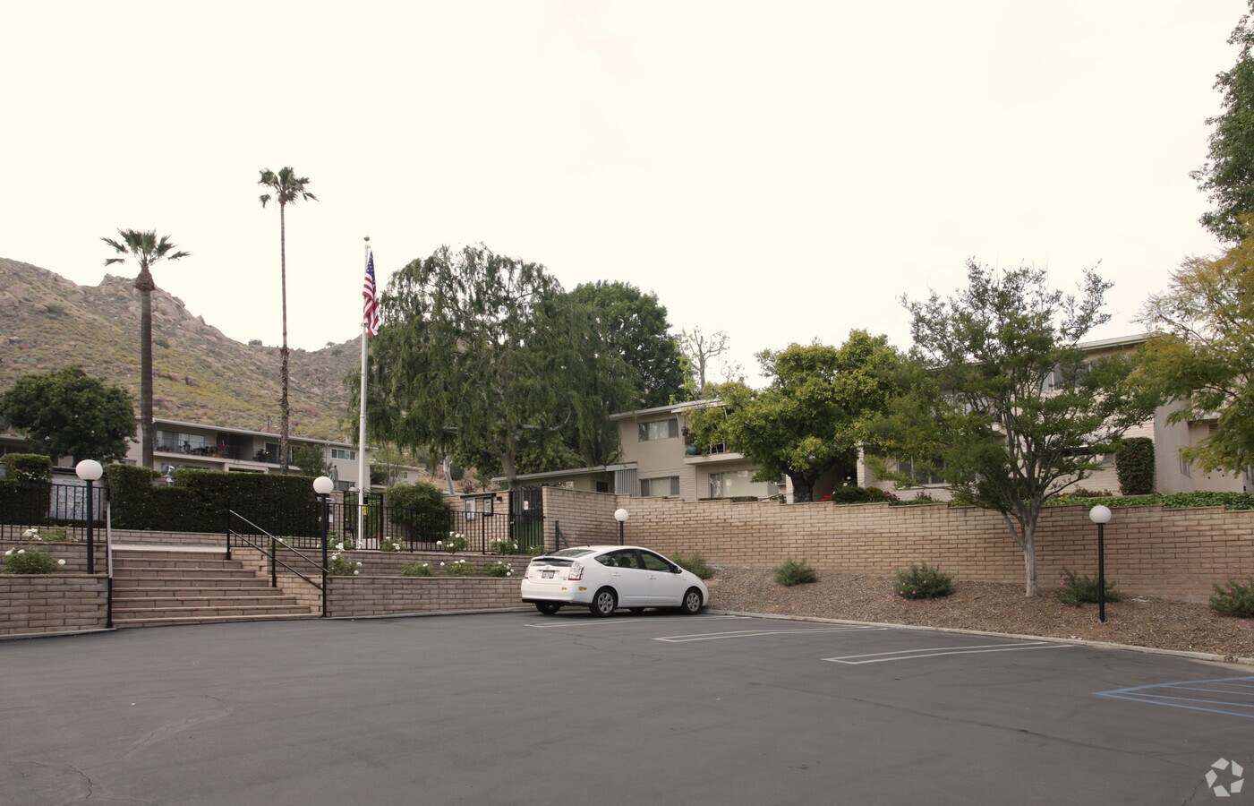 Braemar Co-Op Apartments - Braemar Co-Op Apartments