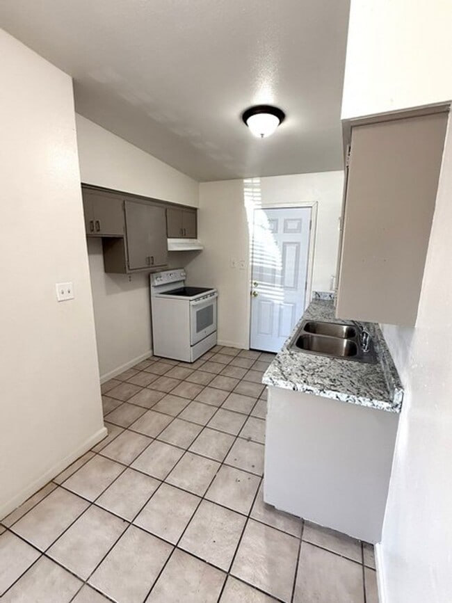 Photo - Spacious Guadalupe Studio Unit 4518E