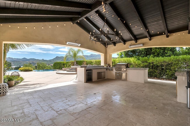 Photo - 2076 Hillsbury Rd