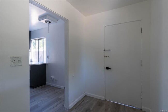 Photo - 17955 Cantara St