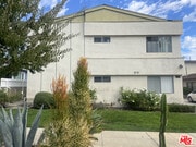 Photo - 1150 N Commonwealth Ave Unit 1