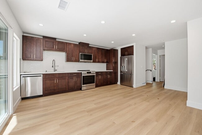 Photo - 5768 Campanile Dr
