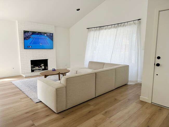 Photo - 2940 Luff Ct