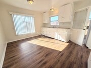 Photo - 9506 Park St