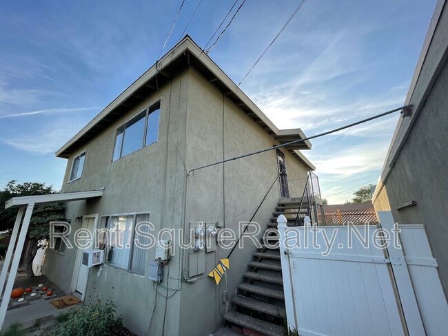 Photo - 537.5 W Crescent Dr