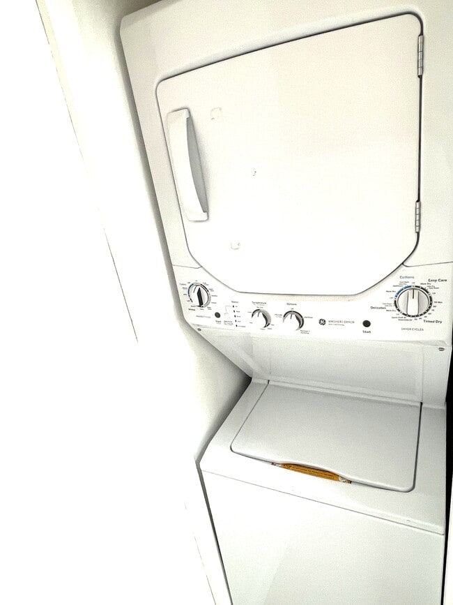 Photo - 628 S Pacific Coast Hwy Unit B