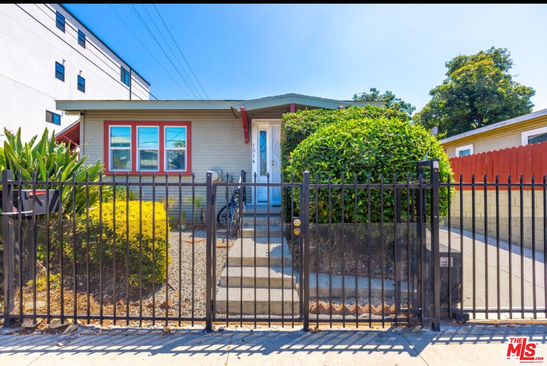 Photo - 1514 W 30th St