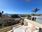 Photo - 2070 Oxford Ave