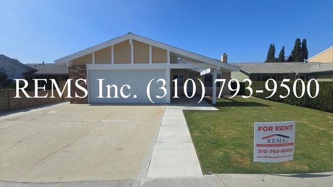 Building Photo - Fully Remodeled Single Family Home with Garage and Private Yard