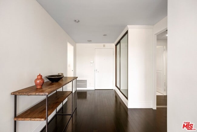 Photo - 875 Comstock Ave Unit 18A