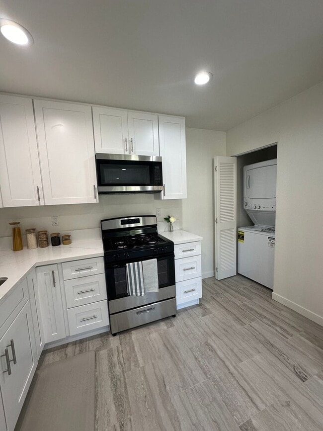 Photo - 1451 W Almond Ave Unit 1451-B