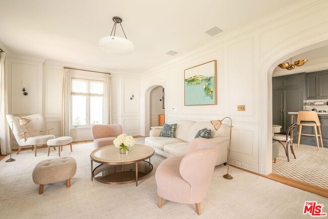 Building Photo - 1424 N Crescent Heights Blvd Unit 48