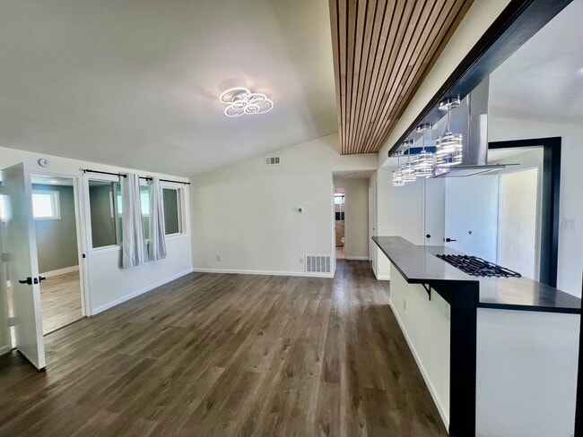 Photo - 4bd in Westminster, Ca.