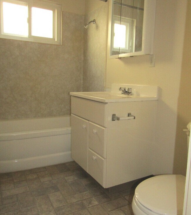 Photo - 1181 E Hollyvale St Unit 1149 12