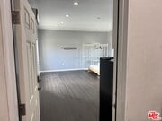 Photo - 727 S Gramercy Dr