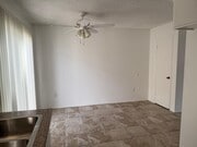 Dining Area - 1340 E Stearns Ave