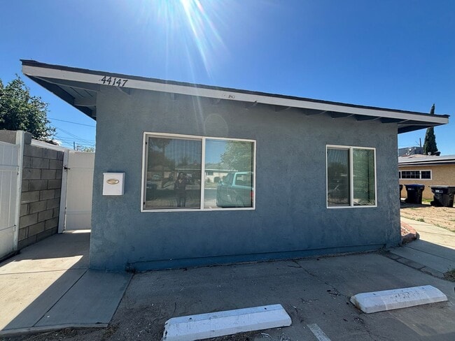 Building Photo - Quaint West Lancaster ADU