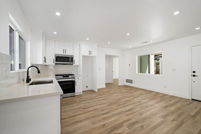 Photo - 4723 Albury Ave Apartment Unit 4725-01