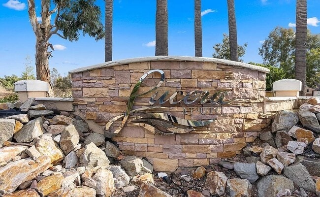 Building Photo - 7190 Shoreline Dr Unit 6204