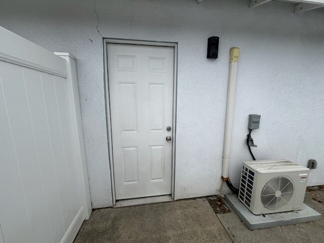 Photo - 3 Bedroom 2 Bath Home Unit 2