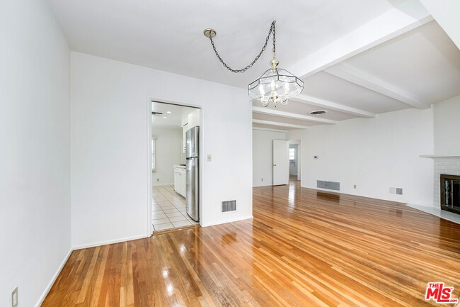 Photo - 11889 Tiara St