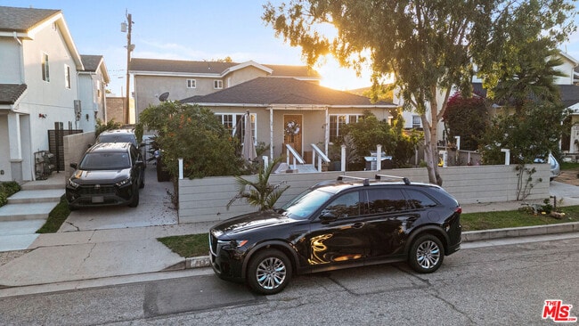 Building Photo - 4183 Commonwealth Ave