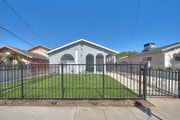 Photo - 24600 Cypress St