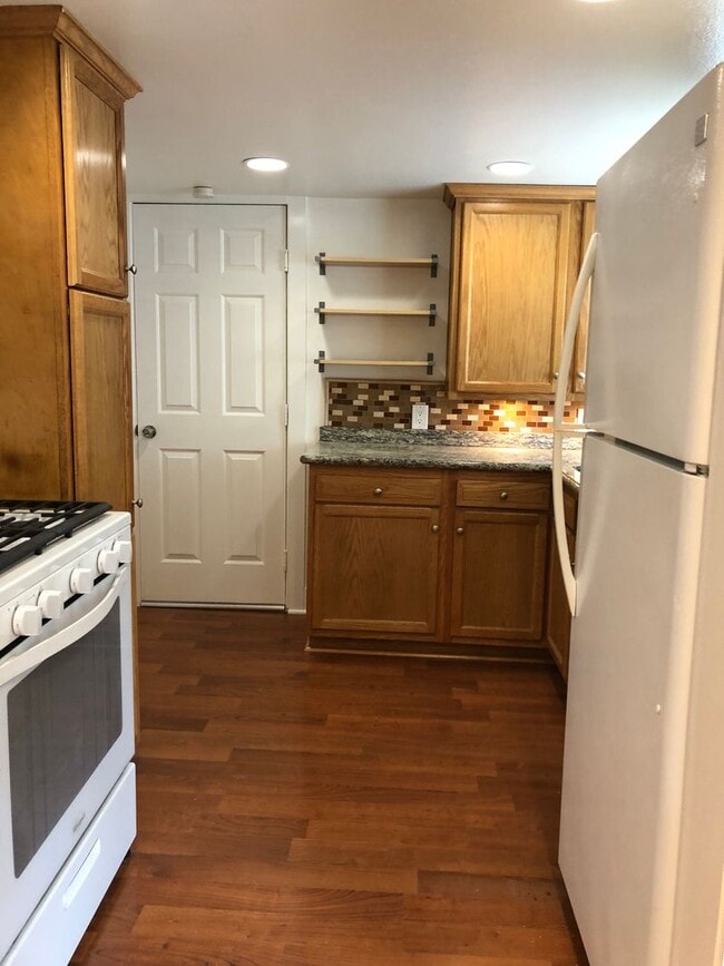 Photo - 933 10th St Unit 933-10th St -A