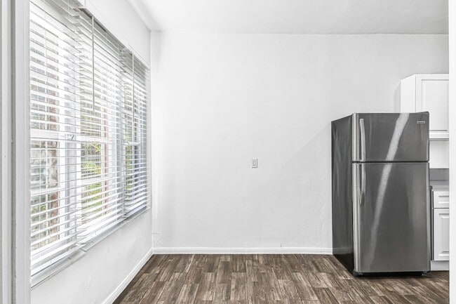 Photo - 1503 S Shenandoah St Unit 204