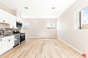Photo - 16698 Moorpark St House