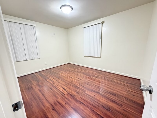 Photo - 1 La Presa Ave