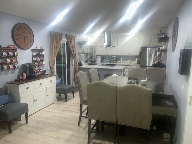 Photo - 2530 S Balboa Ave