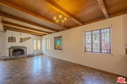 Photo - 125 1/2 Fleet St Condo