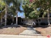 Photo - 10609 Reseda Blvd