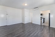 Photo - 1260 W 39th St Apartments