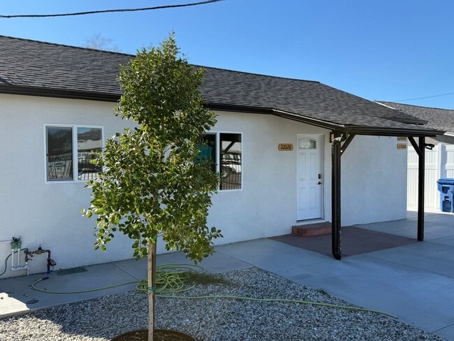 Building Photo - Saticoy Properties Unit 22026