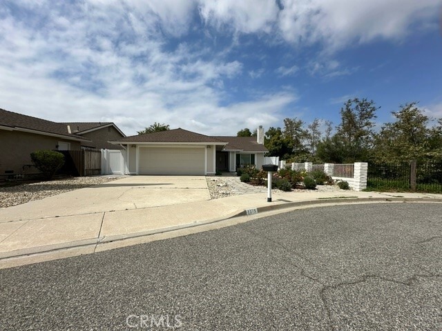 Photo - 1573 Glenbrock Ln