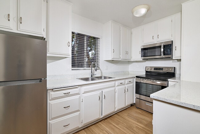 Photo - Panorama Apartments