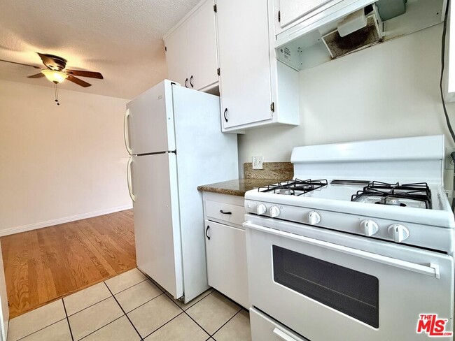 Photo - 1346 Cochran Ave Unit 7