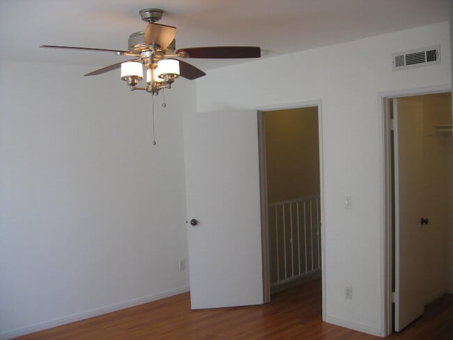 Photo - 558 Evergreen St