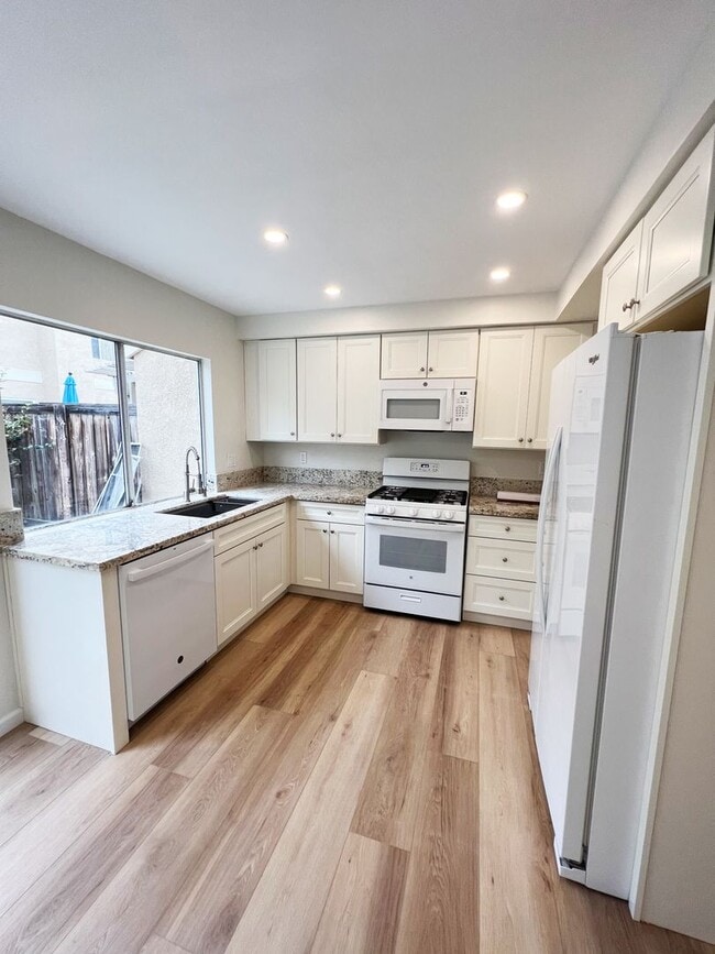 Photo - Newly renovated Carmel Valley townhome in The Groves