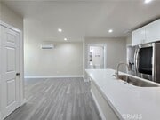 Photo - 4653 Emerson St