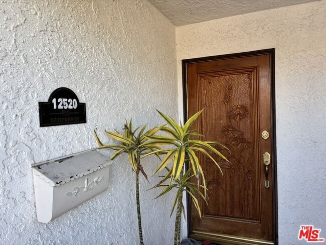 Photo - 12520 Sanford St